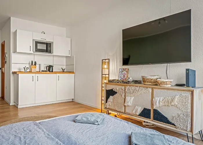 Lofts - Stylisches Dschungel-studio Naehe Uni & Klinikum Apartman *